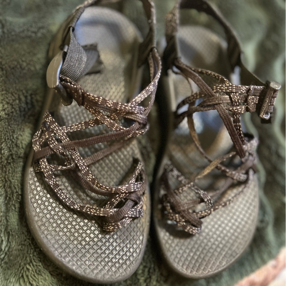 Chaco criss cross straps shoes - Picture 2 of 7
